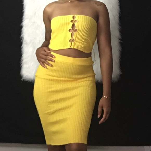 Yellow Ribbed Two-Piece Set - Picture 3 of 4